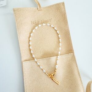 Set & Stones Shelly Anklet